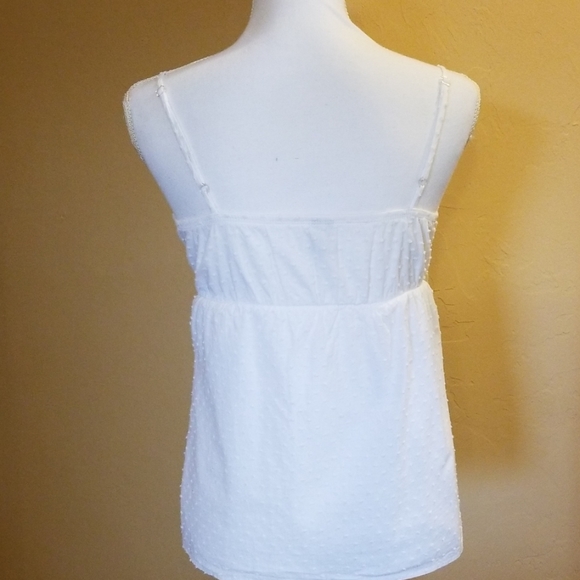Sweet White Tank - Picture 5 of 8